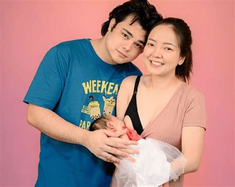 Rosmar tan husband age  She gained a following with her viral money-saving challenge involving a P100k budget in 7 days, although this was a feat that even some of the most established entrepreneurs struggled to accomplish